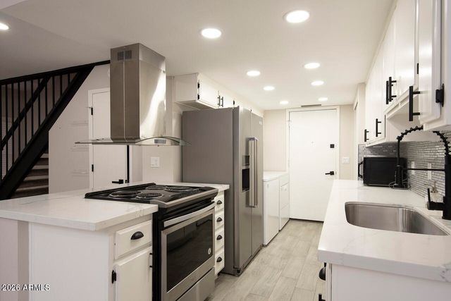 5002 E HAZEL Drive 2, Phoenix, AZ 85044