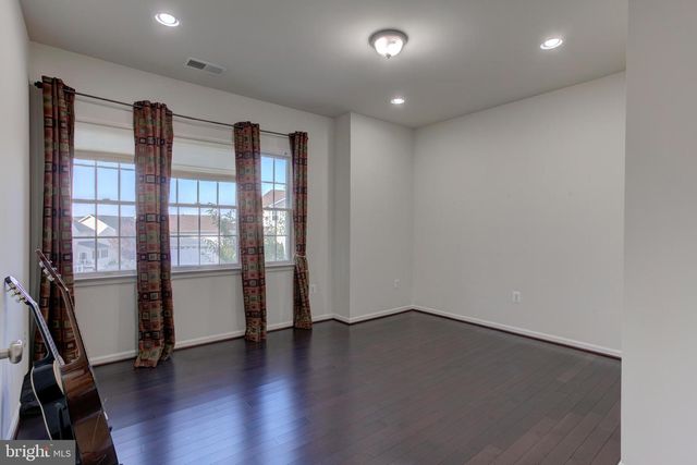 43185 TANDRIDGE WAY, Ashburn, VA 20148