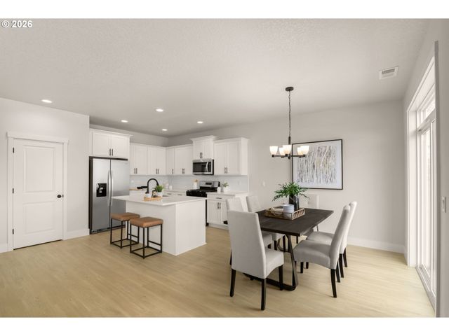 2537 Bourbon St, Forest Grove, OR 97116