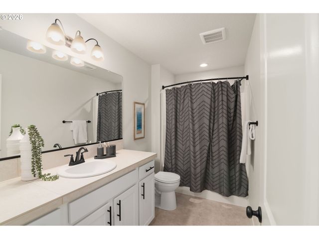 2537 Bourbon St, Forest Grove, OR 97116