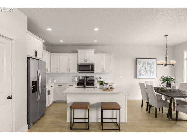 2537 Bourbon St, Forest Grove, OR 97116