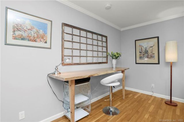 245 Unquowa Road APT 129, Fairfield, CT 06824