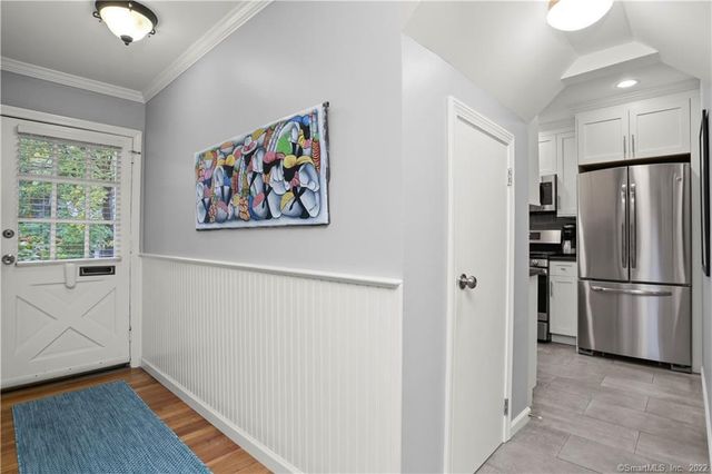 245 Unquowa Road APT 129, Fairfield, CT 06824