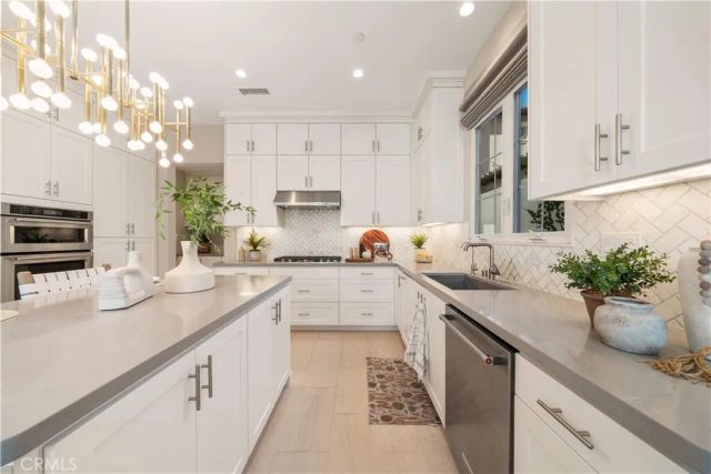 126 Bellini, Irvine, CA 92602