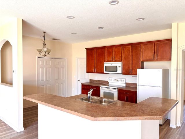 3007 NE 24TH PLACE, Ocala, FL 34470