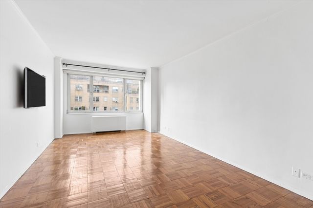 303 E 57th St Apt 46C, New York City, NY 10022