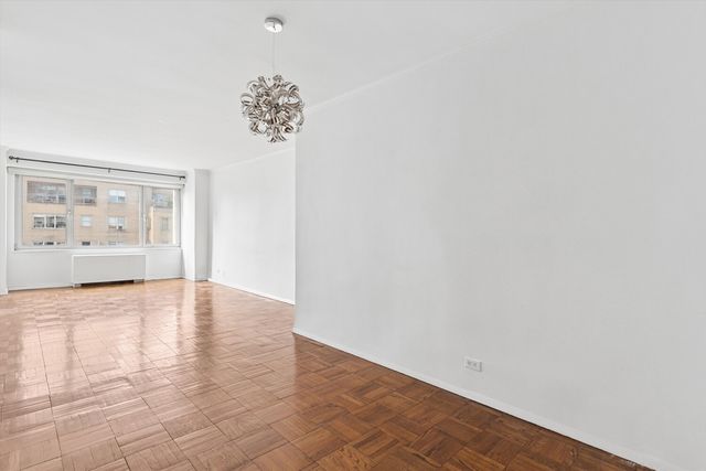 303 E 57th St Apt 46C, New York City, NY 10022