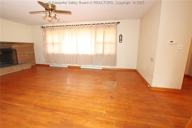 208 Woodland Drive, Nitro, WV 25143