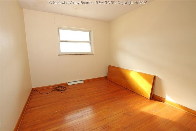 208 Woodland Drive, Nitro, WV 25143