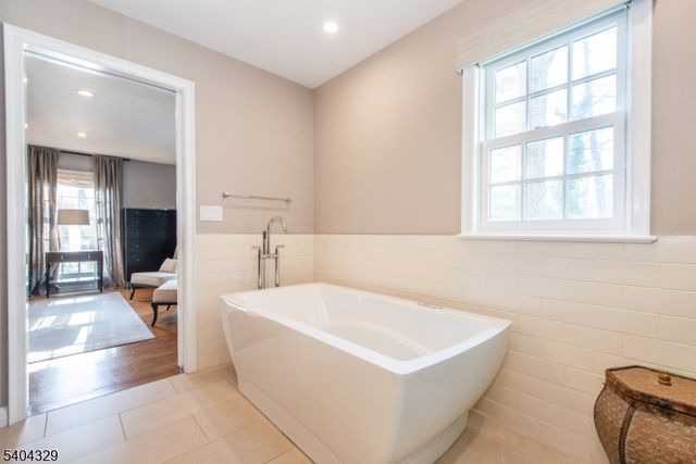 112 Heller Way, Montclair Twp., NJ 07043