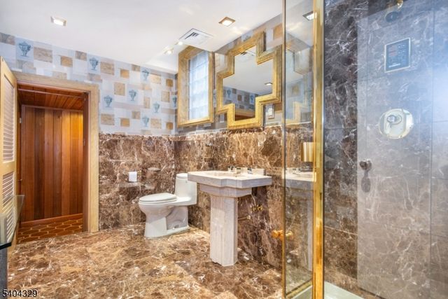 112 Heller Way, Montclair Twp., NJ 07043