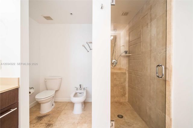 300 Majorca Ave 202, Coral Gables, FL 33134