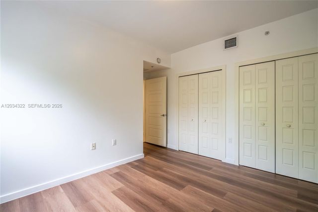 300 Majorca Ave 202, Coral Gables, FL 33134