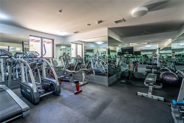 300 Majorca Ave 202, Coral Gables, FL 33134