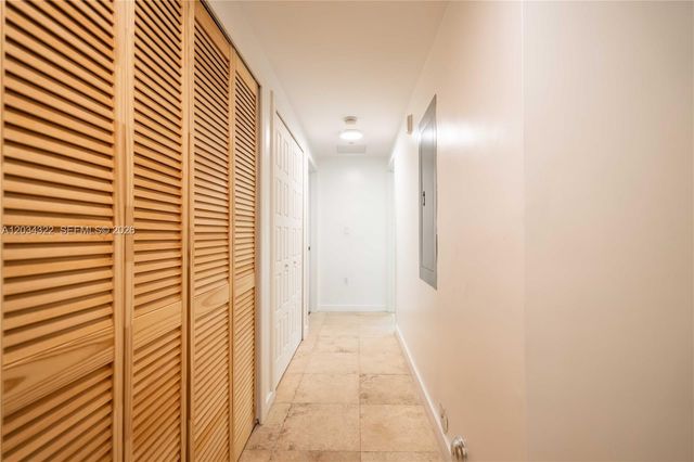 300 Majorca Ave 202, Coral Gables, FL 33134