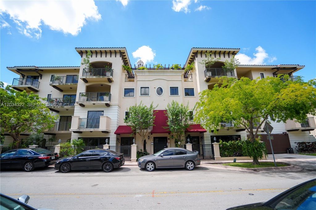 300 Majorca Ave 202, Coral Gables, FL 33134