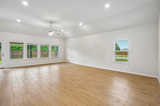 3205 Royal Forest Drive, Denton, TX 76208