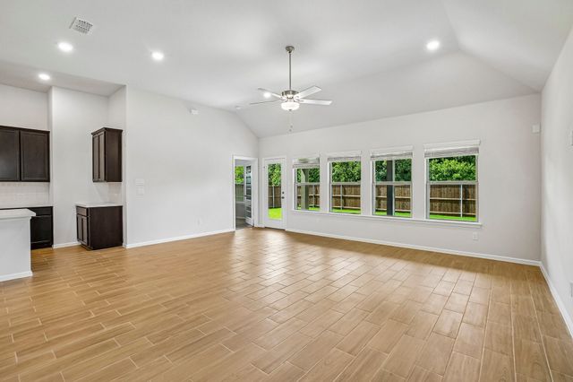 3205 Royal Forest Drive, Denton, TX 76208