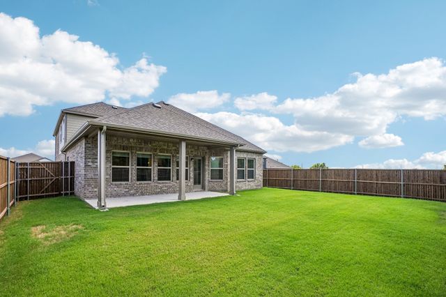 3205 Royal Forest Drive, Denton, TX 76208