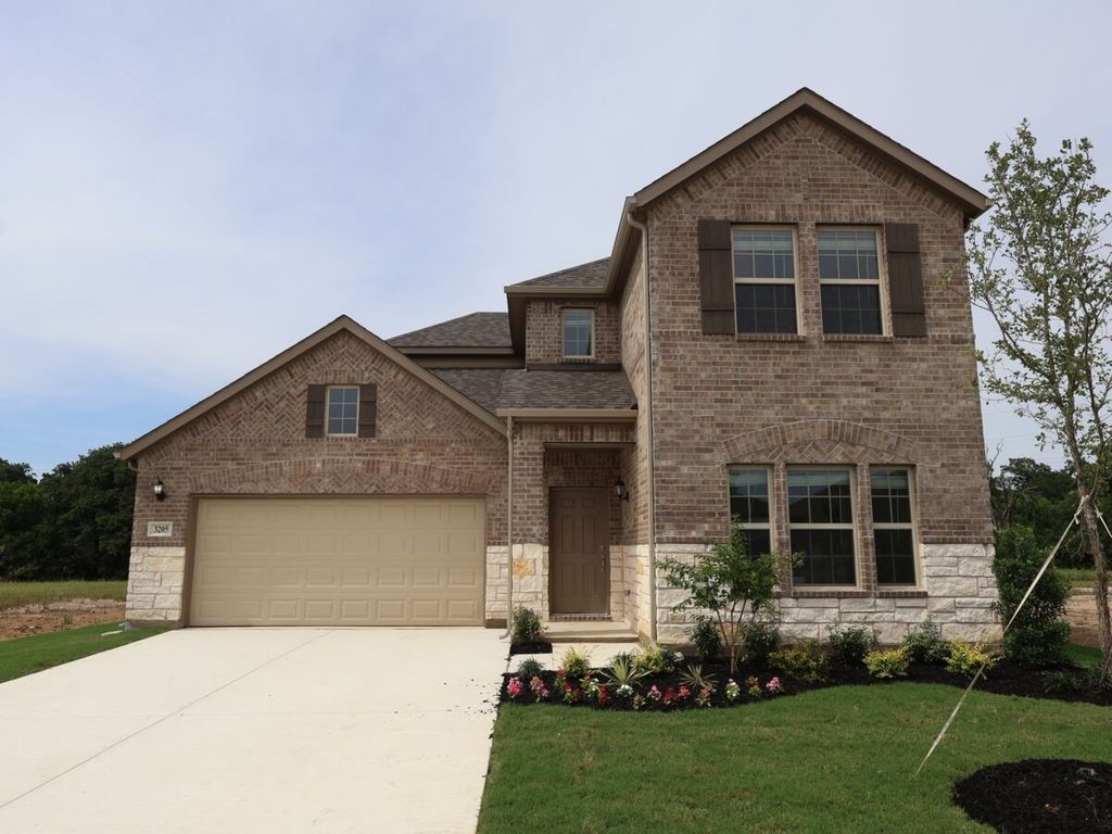 3205 Royal Forest Drive, Denton, TX 76208