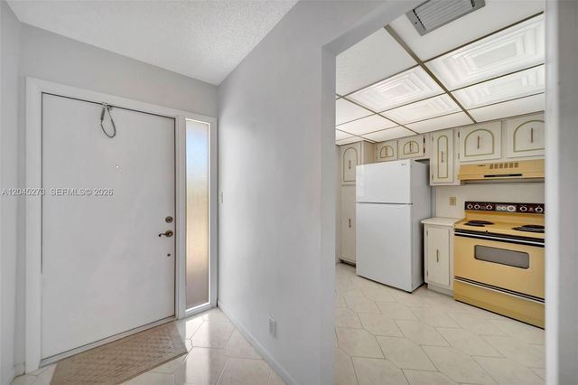 2571 Aragon Boulevard 220, Sunrise, FL 33322