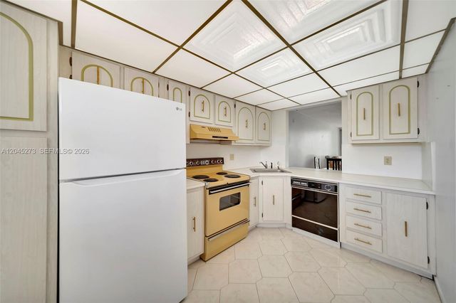 2571 Aragon Boulevard 220, Sunrise, FL 33322