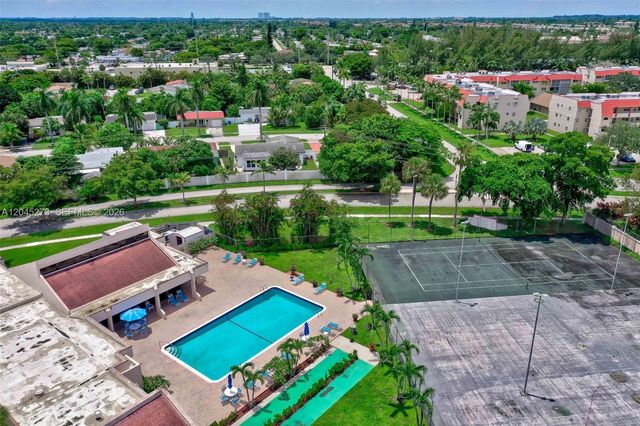 2571 Aragon Boulevard 220, Sunrise, FL 33322