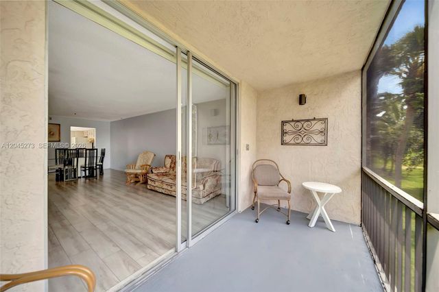 2571 Aragon Boulevard 220, Sunrise, FL 33322