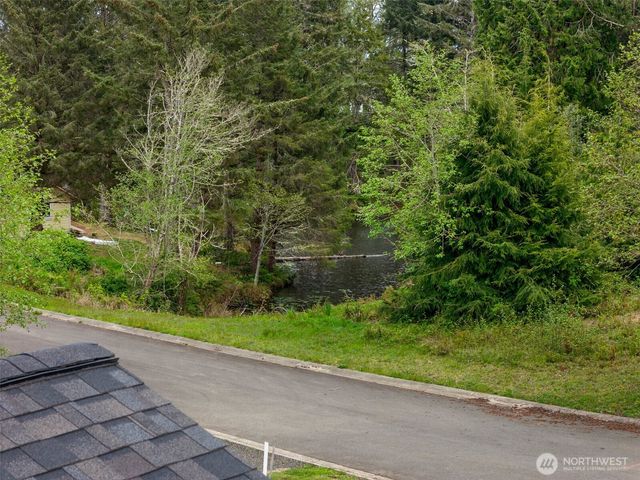 23 Sunrise Lane, South Bend, WA 98586