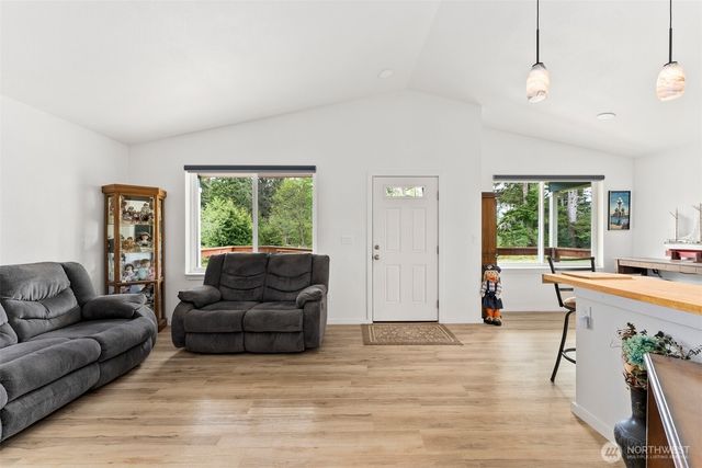 23 Sunrise Lane, South Bend, WA 98586