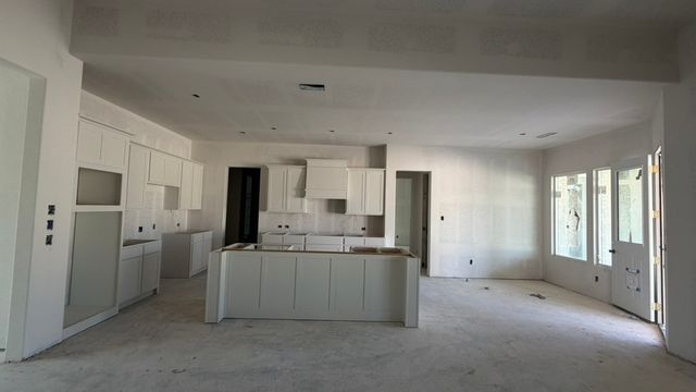 1000 Perrin Lane, Van Alstyne, TX 75495