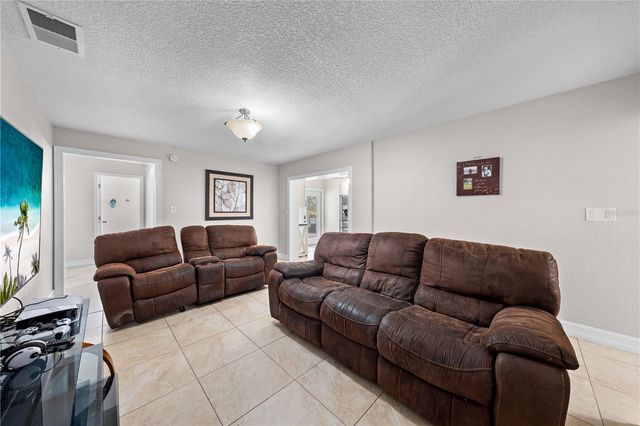 3575 KAISER AVENUE, St Cloud, FL 34772