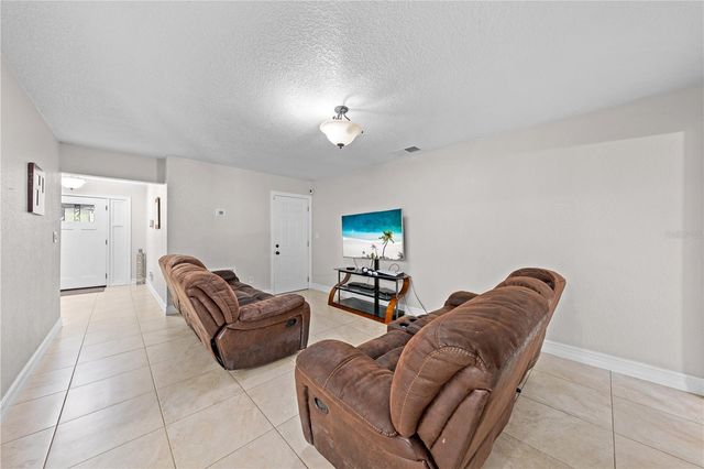 3575 KAISER AVENUE, St Cloud, FL 34772