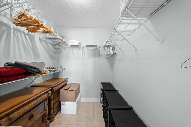 3575 KAISER AVENUE, St Cloud, FL 34772