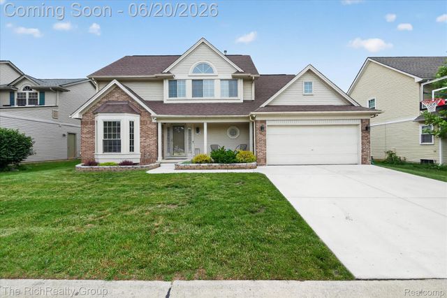 47185 Scarlet Drive S, Novi, MI 48374