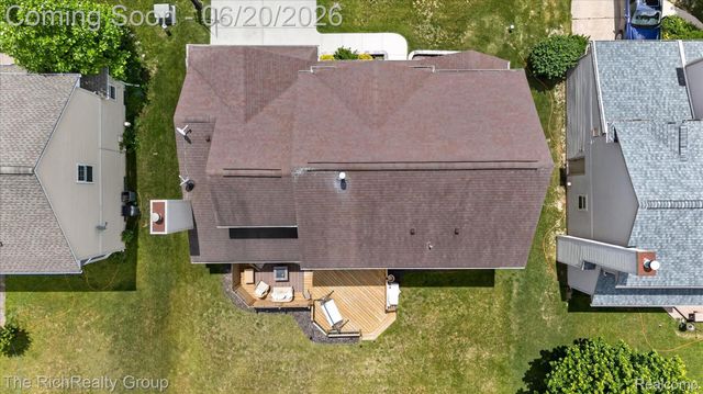 47185 Scarlet Drive S, Novi, MI 48374
