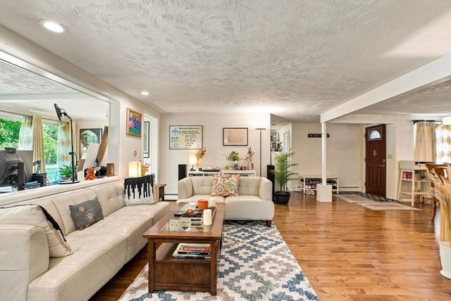 69 Maynard St, Newton, MA 02465