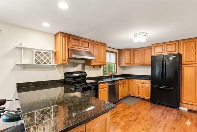 69 Maynard St, Newton, MA 02465
