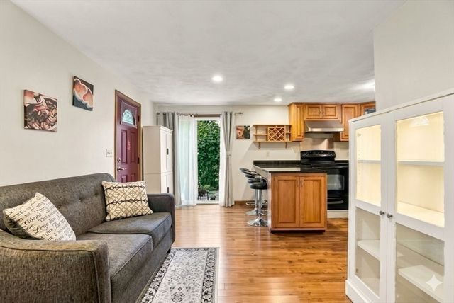 69 Maynard St, Newton, MA 02465