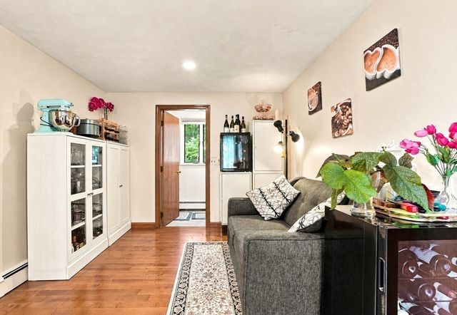69 Maynard St, Newton, MA 02465
