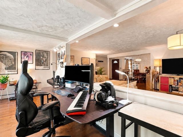 69 Maynard St, Newton, MA 02465