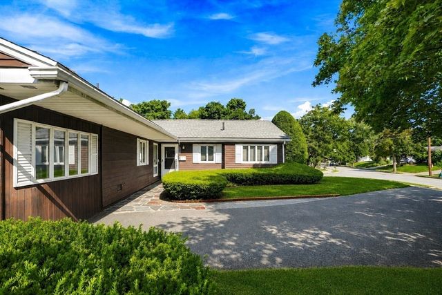 69 Maynard St, Newton, MA 02465