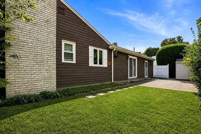 69 Maynard St, Newton, MA 02465