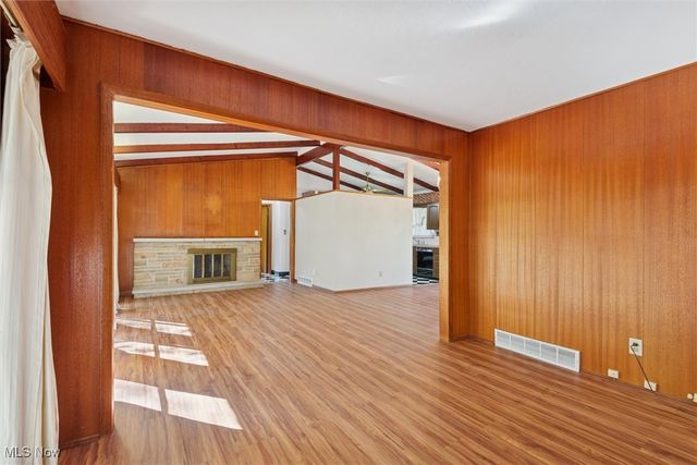 4601 W Ridgewood Drive, Parma, OH 44134