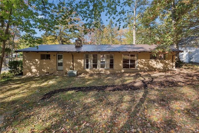 4601 W Ridgewood Drive, Parma, OH 44134