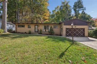 4601 W Ridgewood Drive, Parma, OH 44134