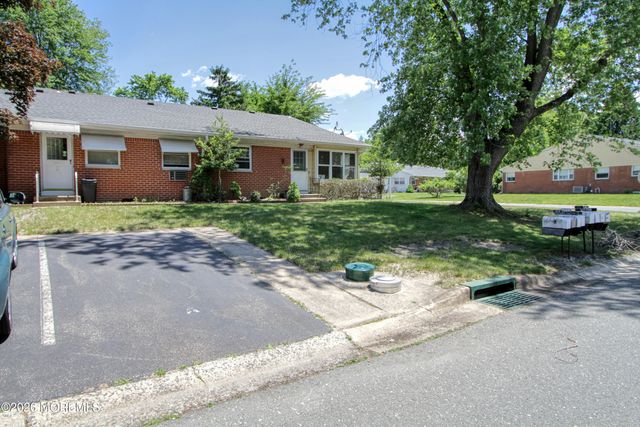 19 Yorktowne Parkway A, Whiting, NJ 08759