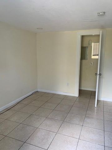 289 NE 15th Terrace 3, Boca Raton, FL 33432