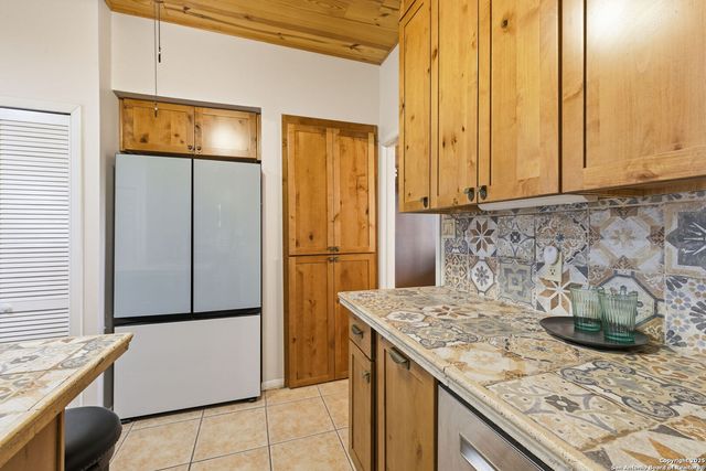 3103 Eisenhauer Rd Apt K15, San Antonio, TX 78209