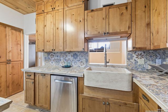 3103 Eisenhauer Rd Apt K15, San Antonio, TX 78209